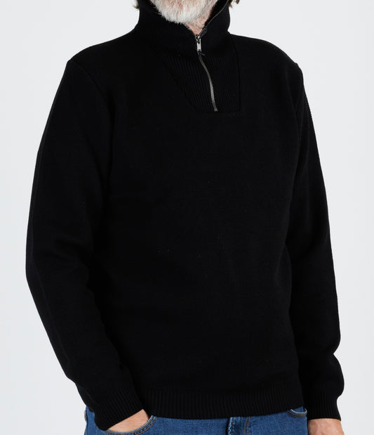 Nitto Knitwear: Youri Communneur