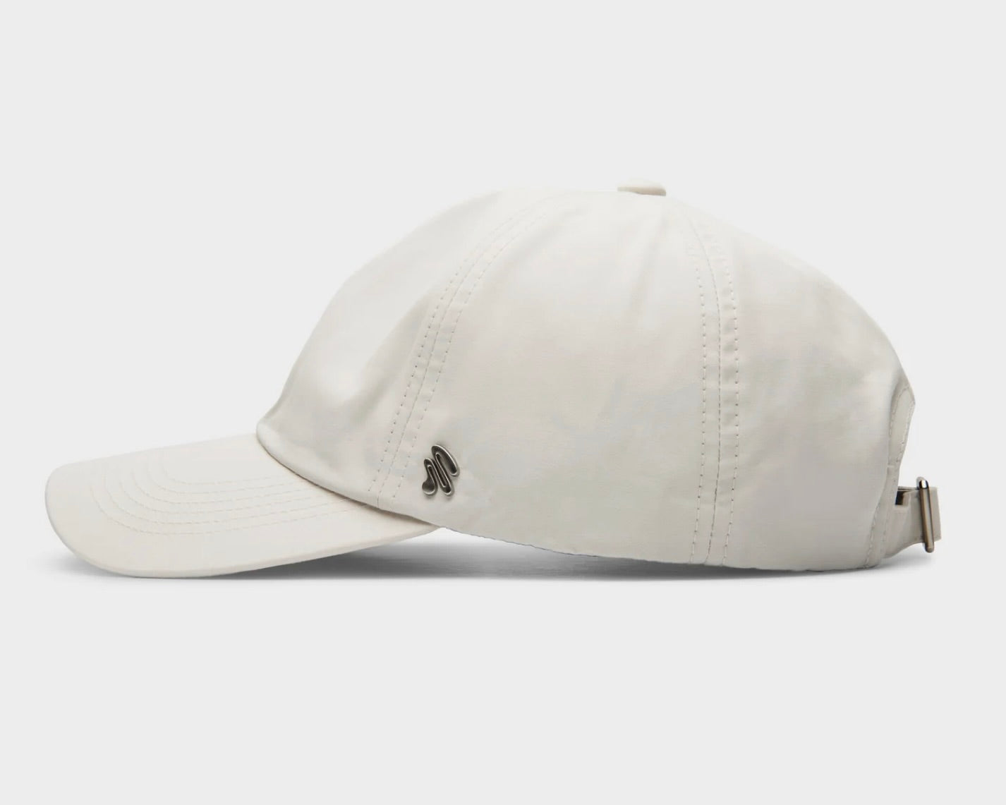 Stiksen: 107 Structured cap in Ventile